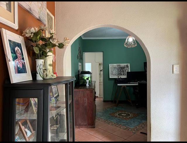 4 BEDROOM HOUSE FOR SALE IN SUNWARD PARK